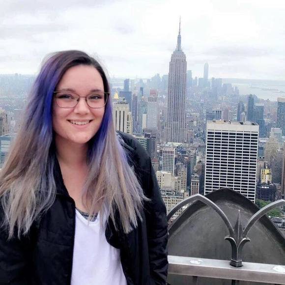 Meet your Posher, Sariah - Picture 1 of 1